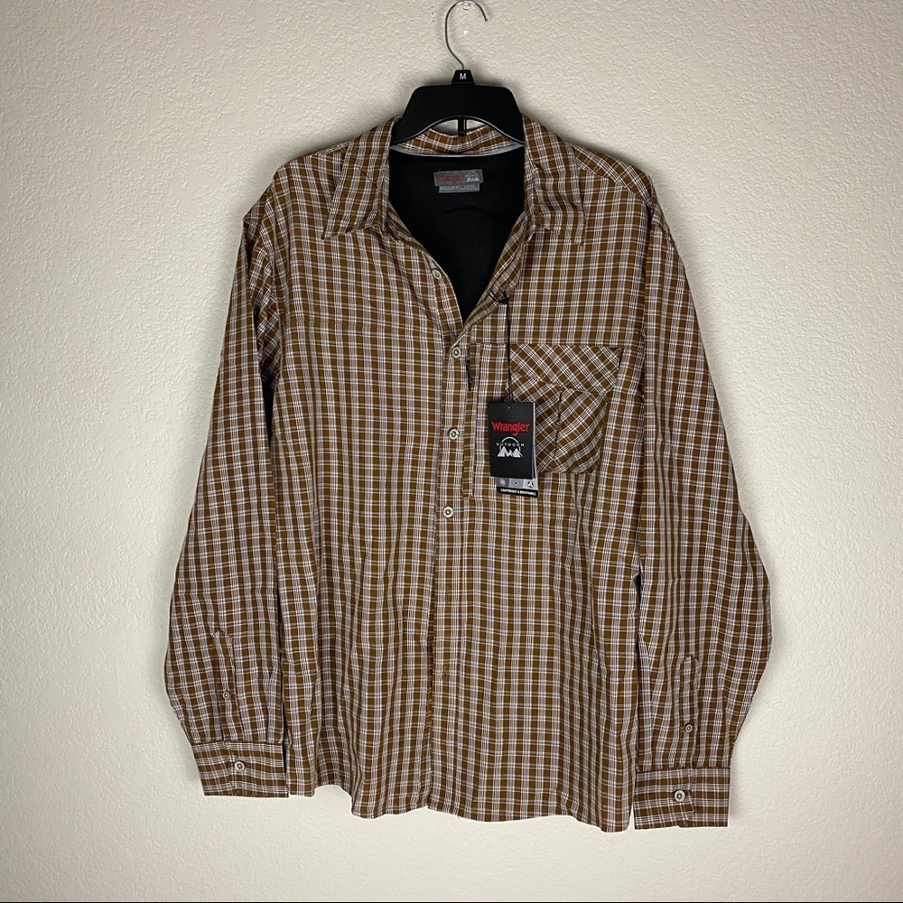 Wrangler Outdoor Button Up Shirt Size Large